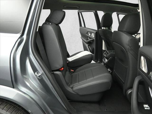 New 2026 Mercedes-Benz GLS 450 4MATIC image 25