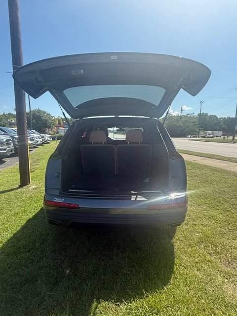 Used 2025 Audi Q7 3.0T Premium Plus AWD/4WD image 5