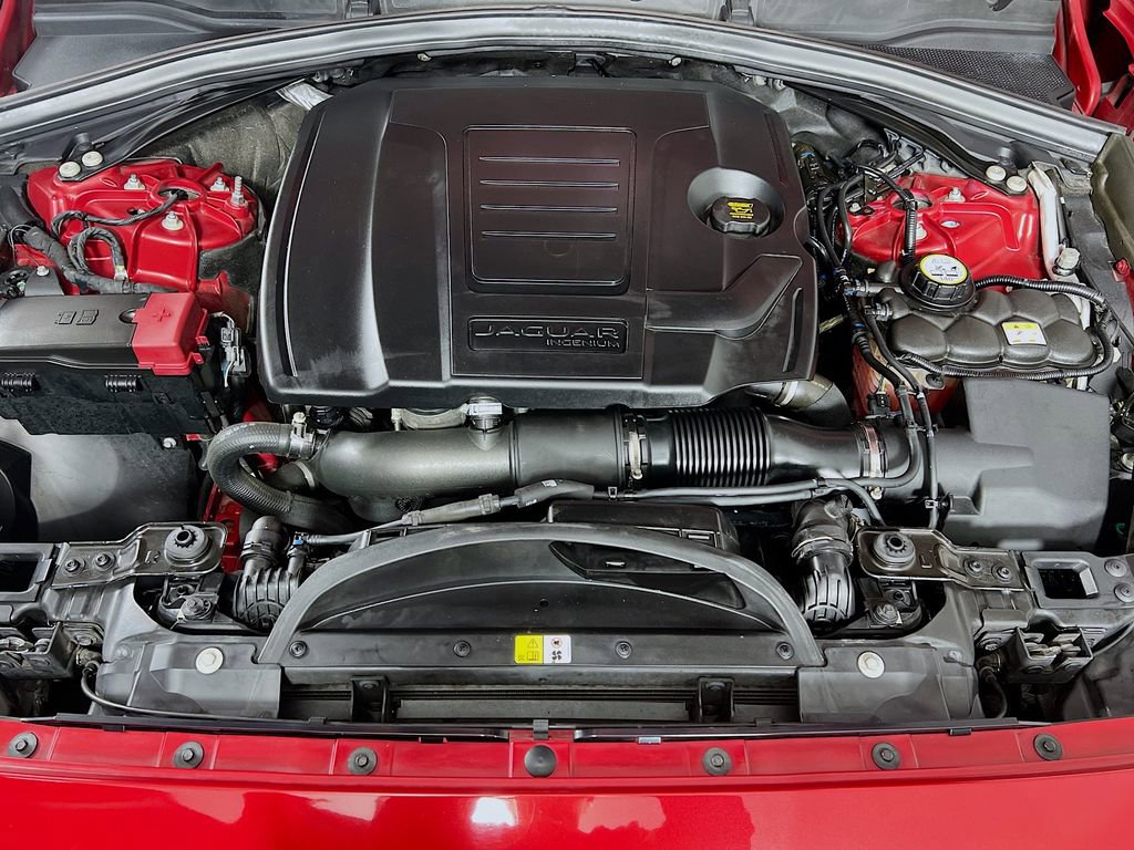 Used 2019 Jaguar F-PACE Portfolio image 32