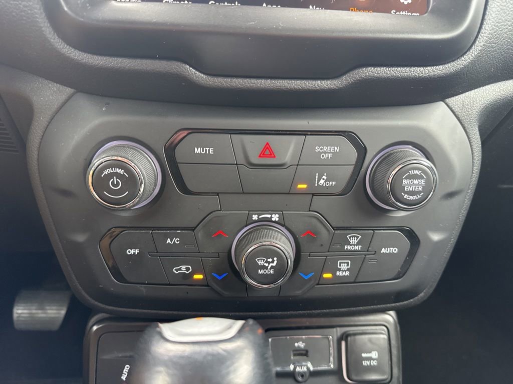 Used 2022 Jeep Renegade Trailhawk image 27