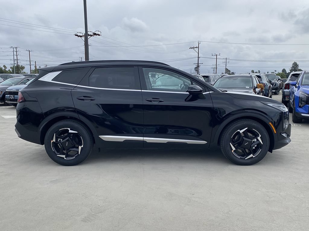 New 2026 Kia Sportage EX w/ EX Panorama Roof Package FWD image 2