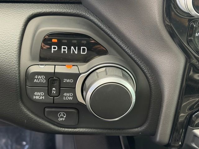New 2026 RAM 1500 4x4 Crew Cab image 25