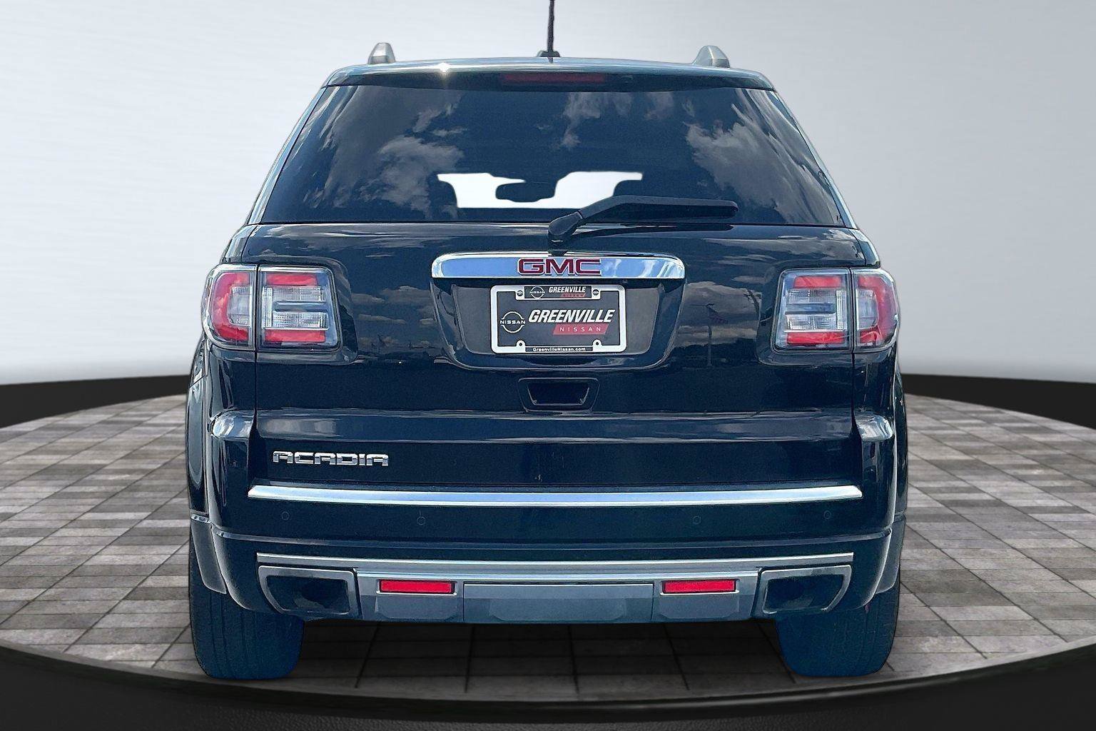 Used 2016 GMC Acadia Denali FWD image 6