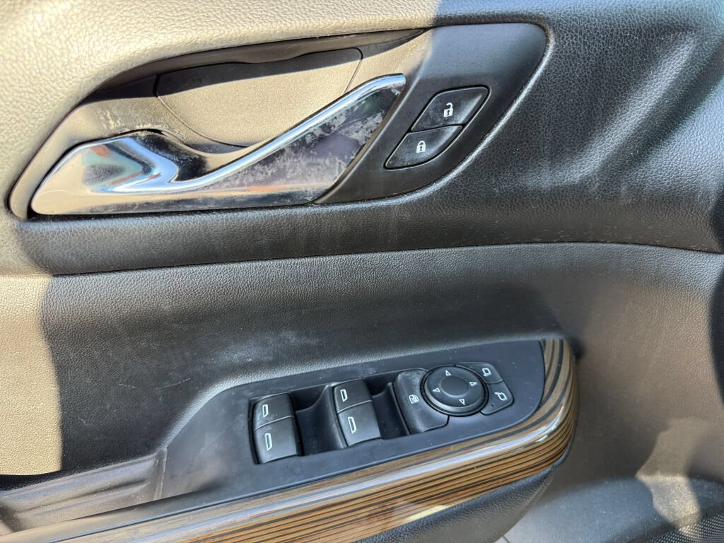Used 2018 GMC Acadia SLE w/ LPO, Protection Package FWD image 19