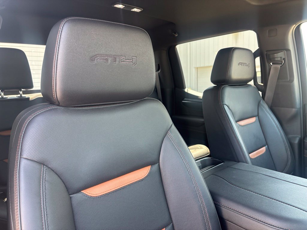 Used 2025 GMC Sierra 1500 AT4 w/ Technology Package AWD/4WD image 27