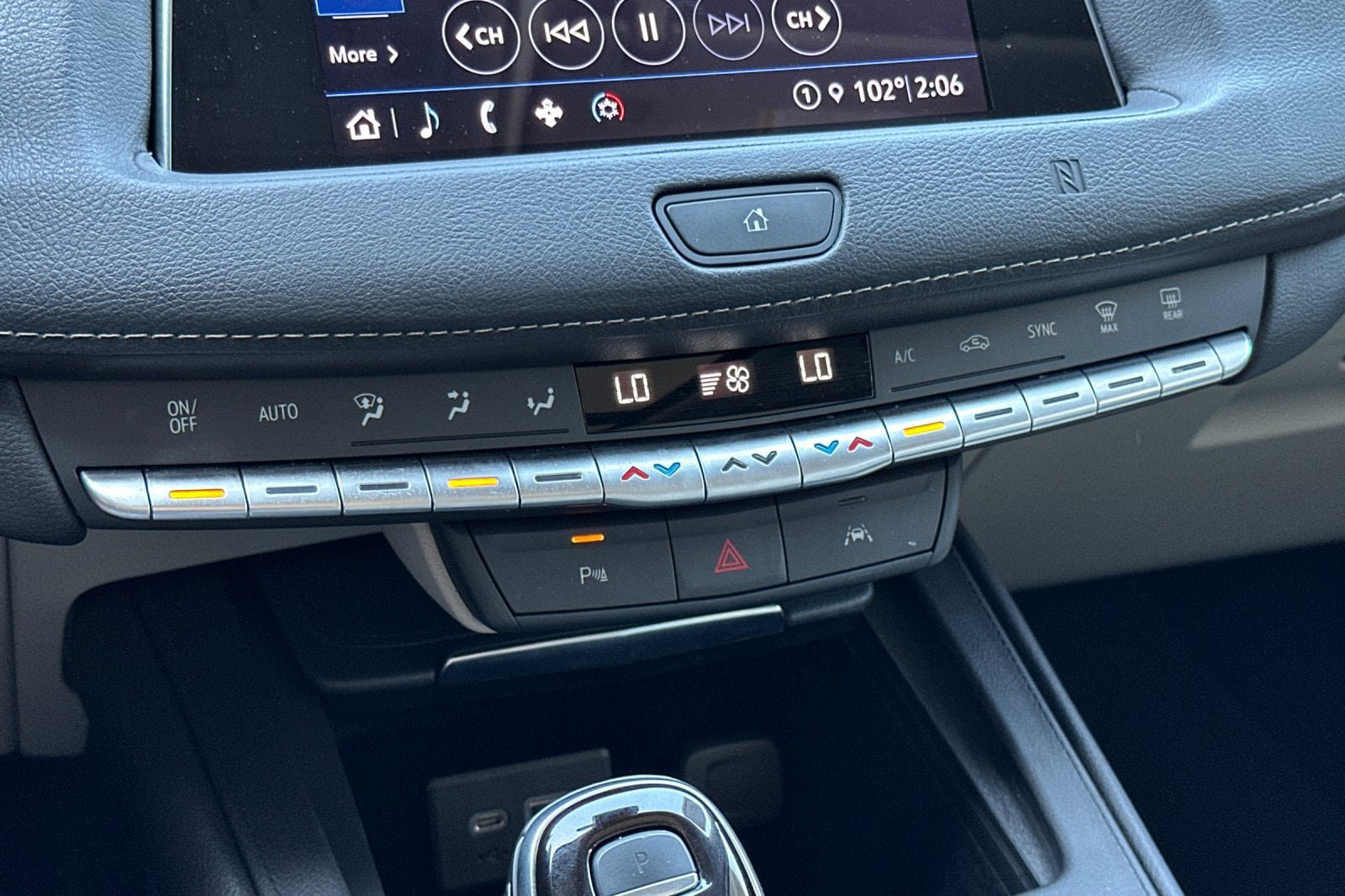 Used 2021 Cadillac XT4 Luxury w/ Driver Awareness Package FWD image 20