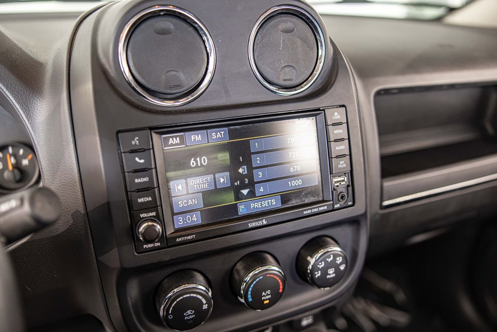 Used 2015 Jeep Patriot High Altitude image 23