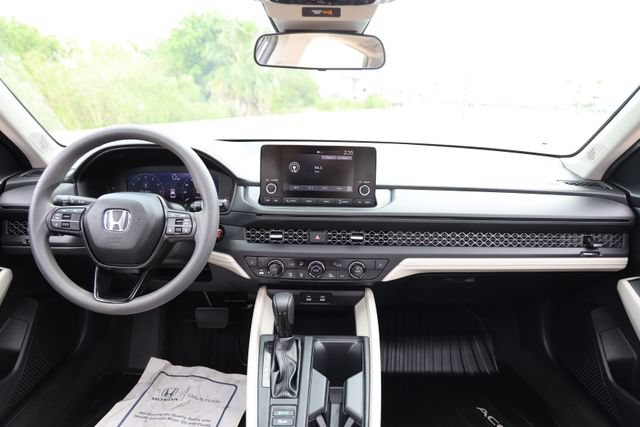 Certified 2024 Honda Accord EX image 11