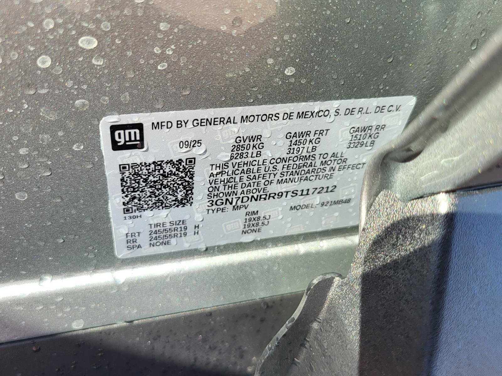 New 2026 Chevrolet Equinox EV LT image 21