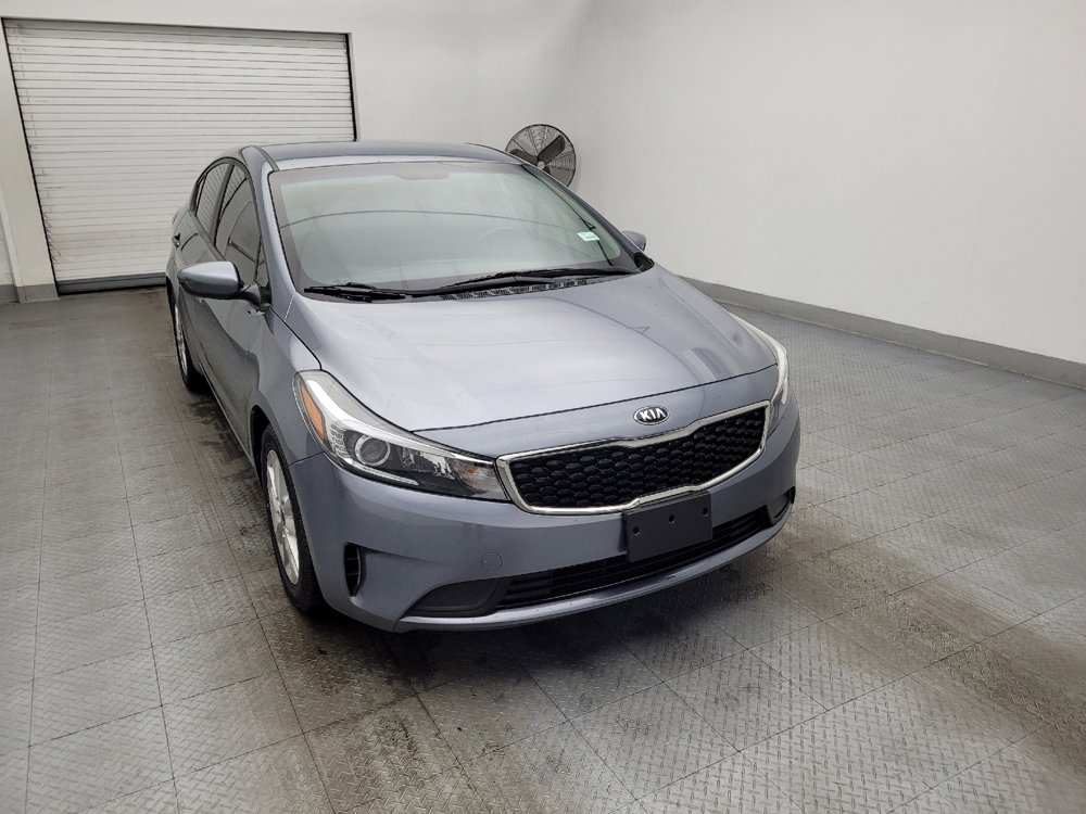 Used 2017 Kia Forte S image 14
