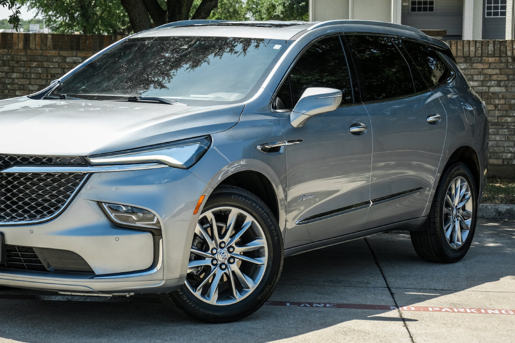 Used 2024 Buick Enclave Avenir w/ Avenir Technology Package FWD image 14