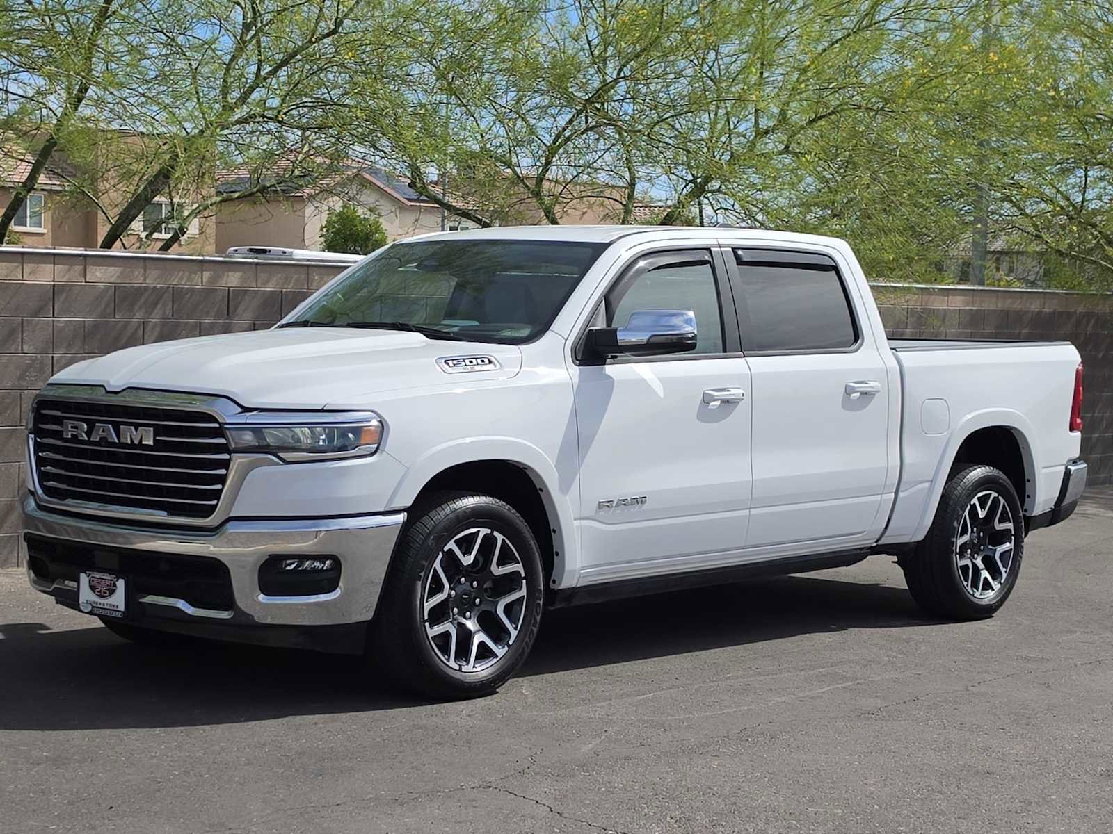 Used 2025 RAM 1500 Laramie w/ Advanced Safety Group II AWD/4WD image 5