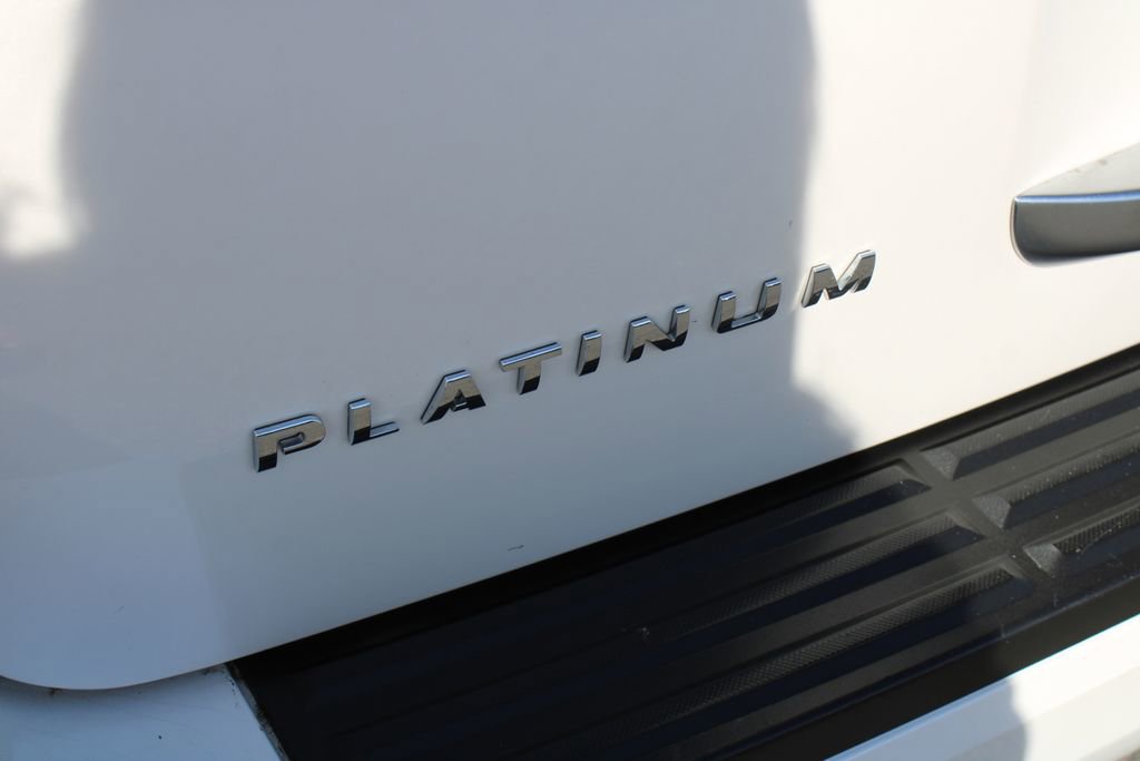 Used 2017 Ford Expedition EL Platinum image 31