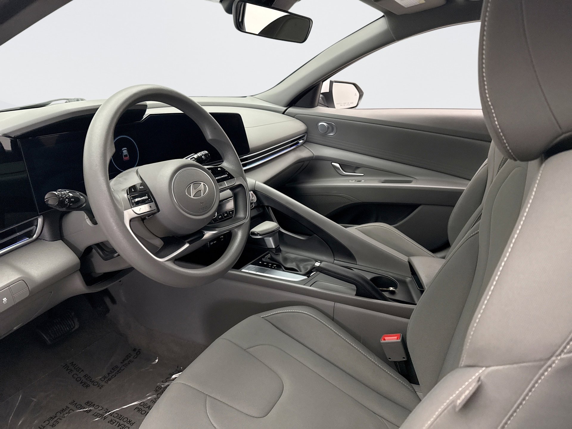 Used 2024 Hyundai Elantra SEL image 10