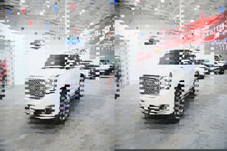 Used 2016 GMC Yukon Denali w/ Open Road Package image 4