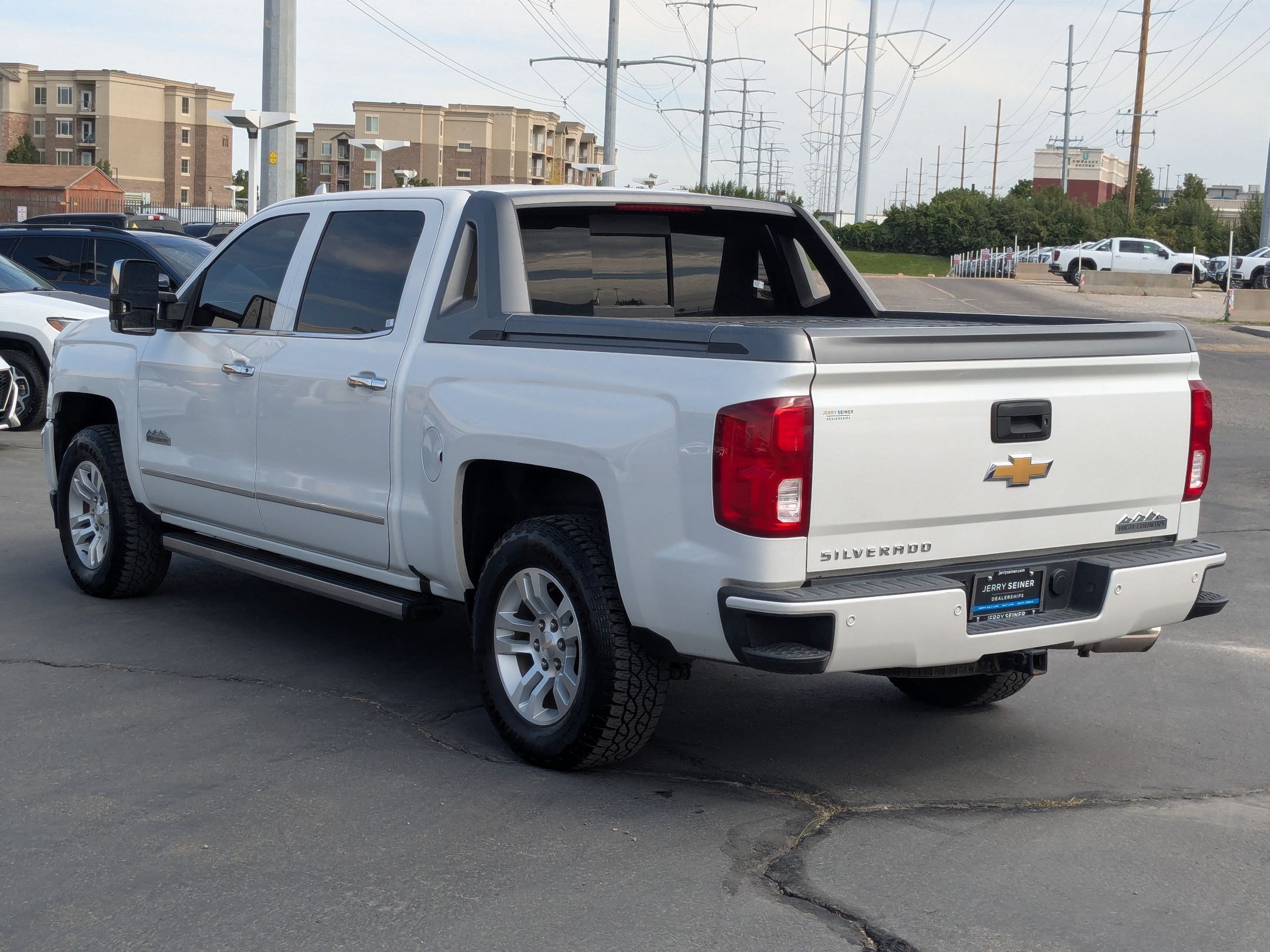 Used 2017 Chevrolet Silverado 1500 High Country w/ High Desert Package AWD/4WD image 3
