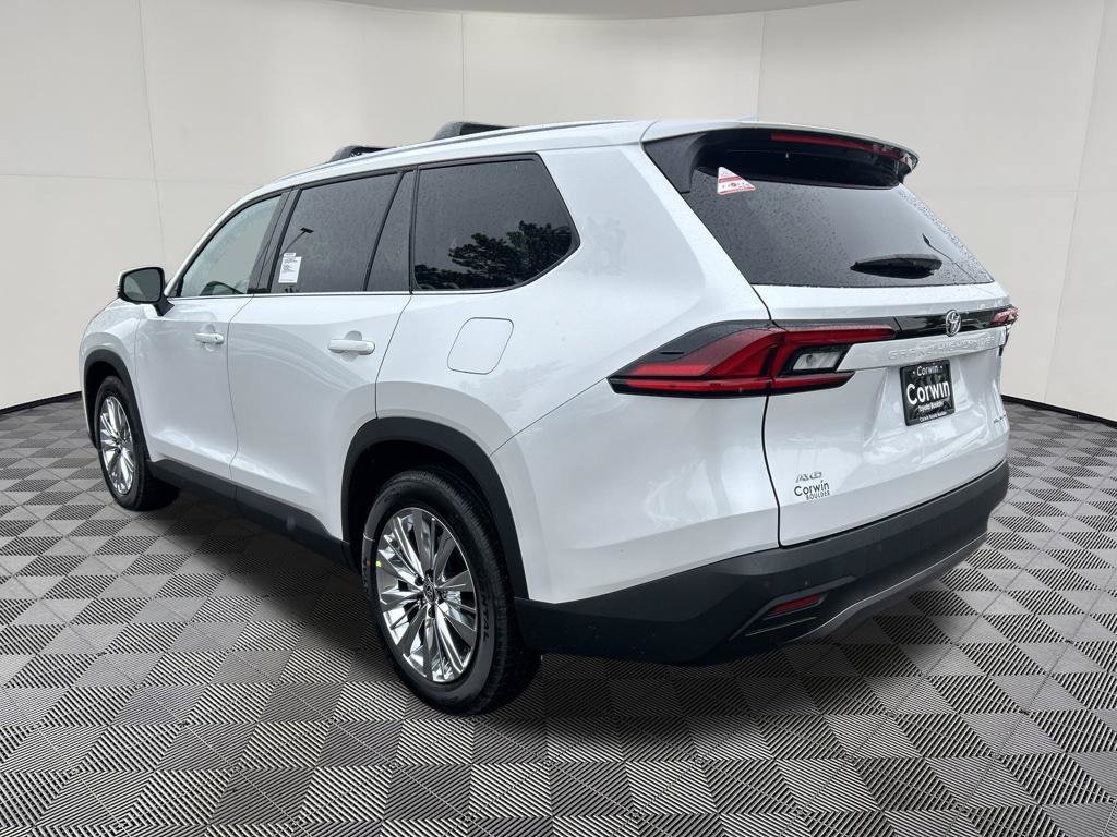Used 2026 Toyota Grand Highlander AWD image 5