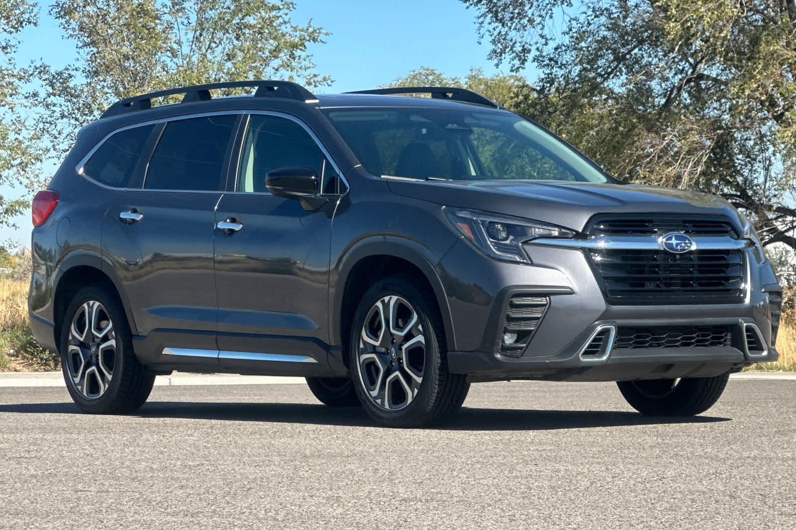 Used 2024 Subaru Ascent Touring AWD/4WD image 9