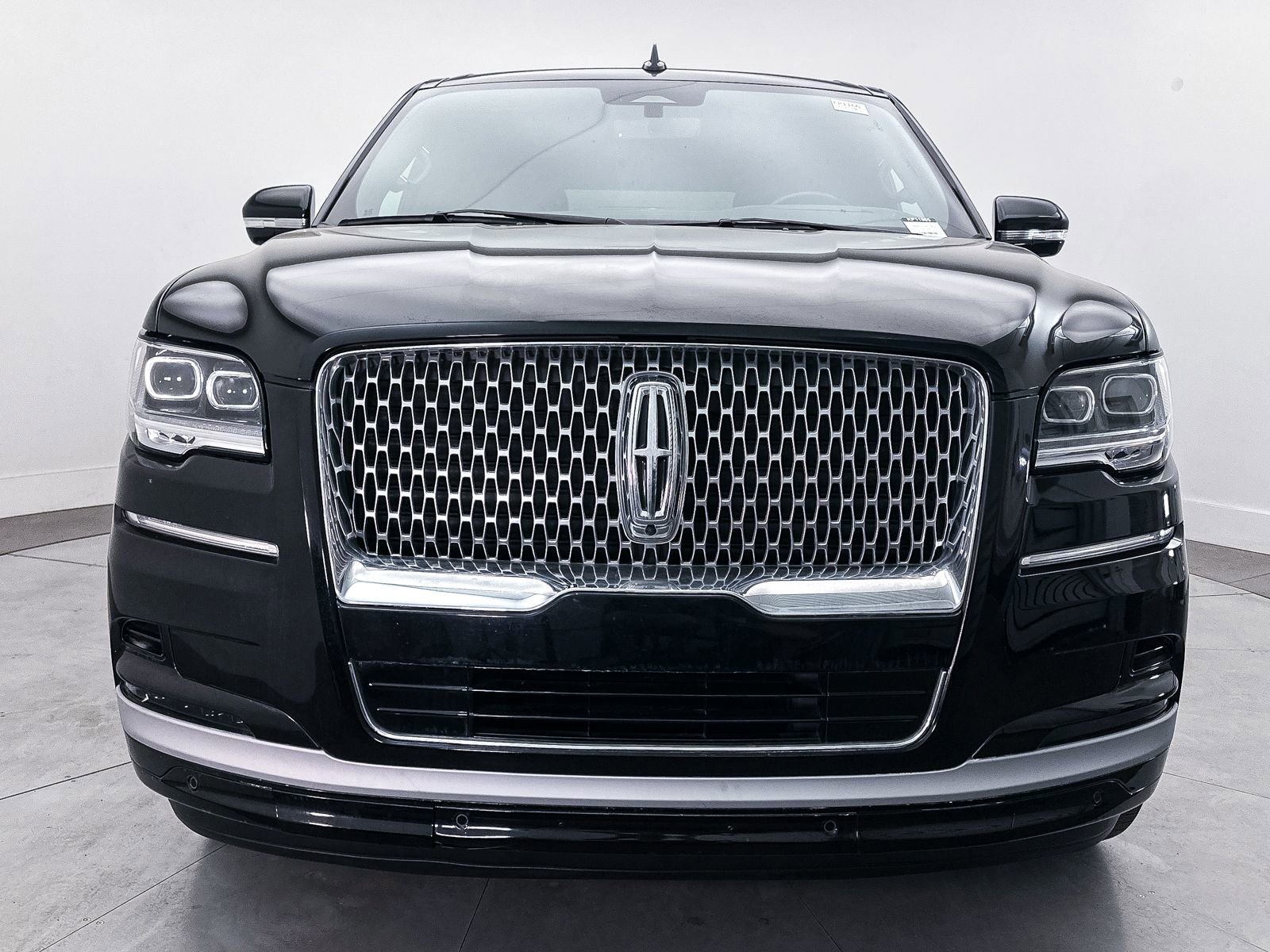Used 2022 Lincoln Navigator L Reserve AWD/4WD image 13