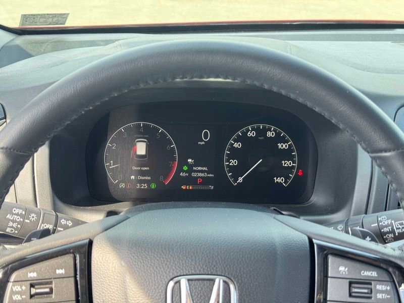 Used 2025 Honda Odyssey Touring image 14