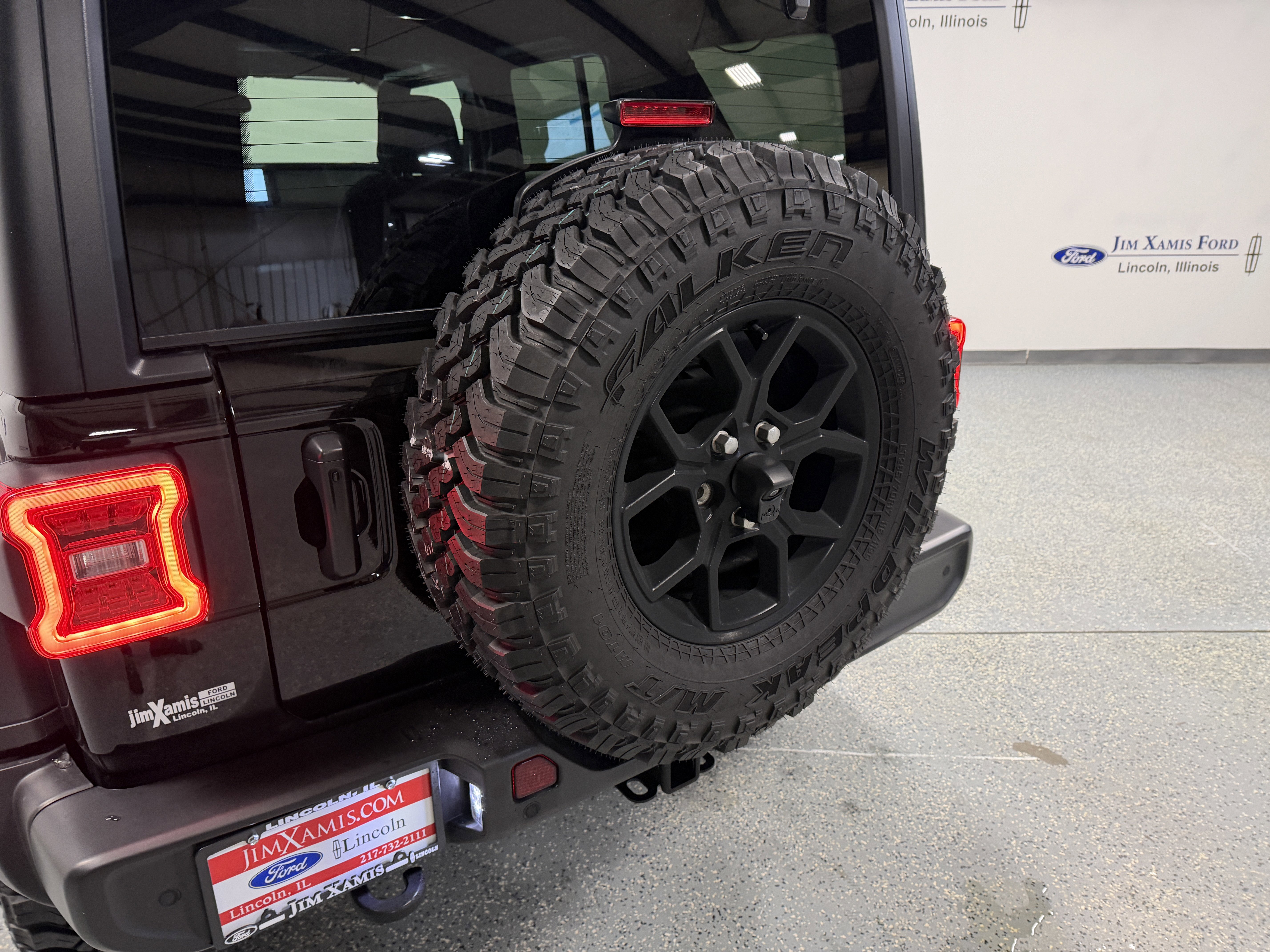 Used 2024 Jeep Wrangler Willys image 31