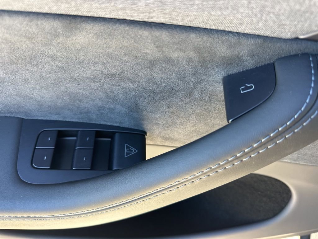 Used 2026 Tesla Model Y Long Range image 28