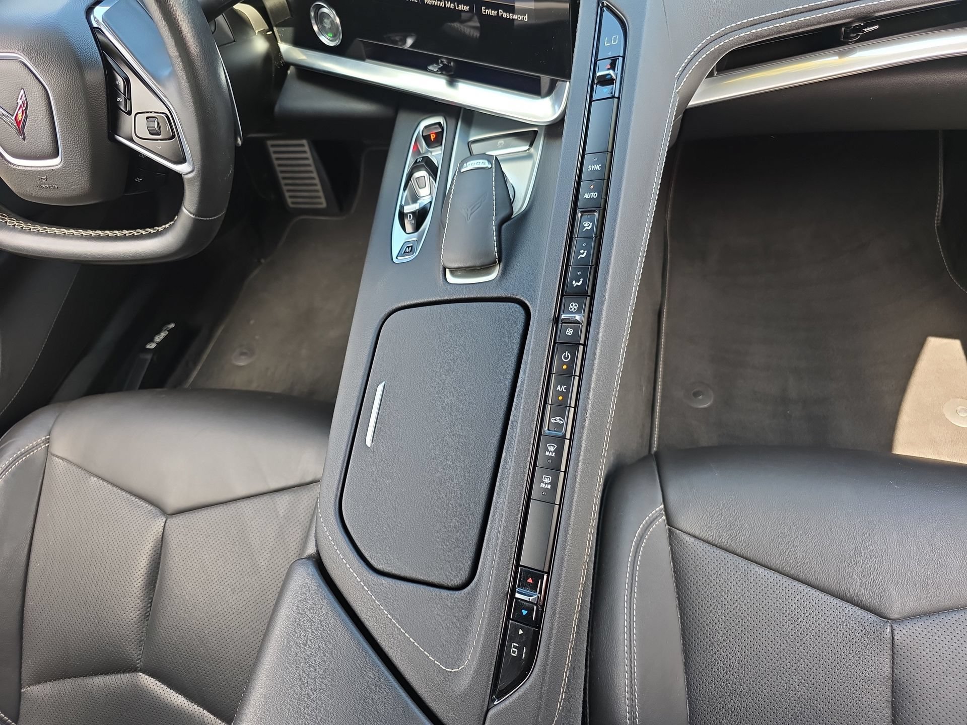 Used 2021 Chevrolet Corvette Stingray Coupe w/ Z51 Performance Package RWD image 23