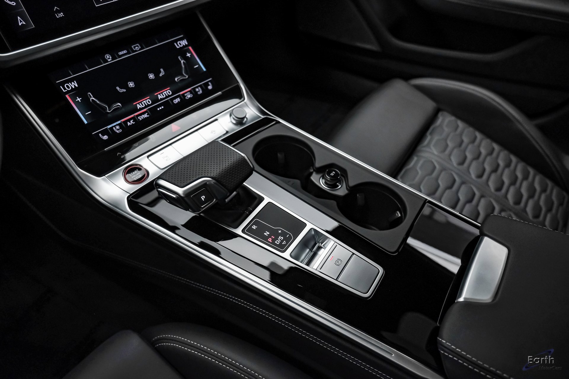 Used 2025 Audi RS 6 performance image 54