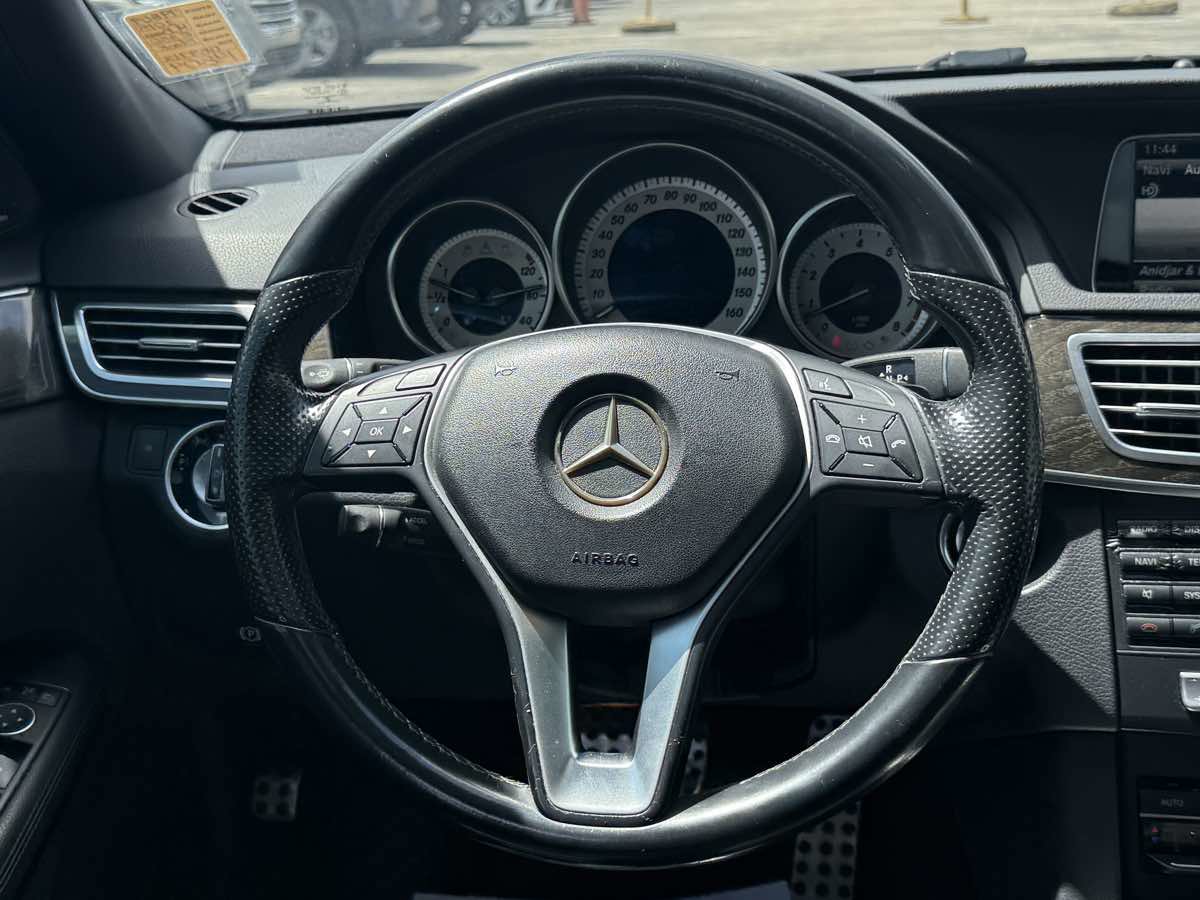Used 2015 Mercedes-Benz E 350 4MATIC Sedan image 27