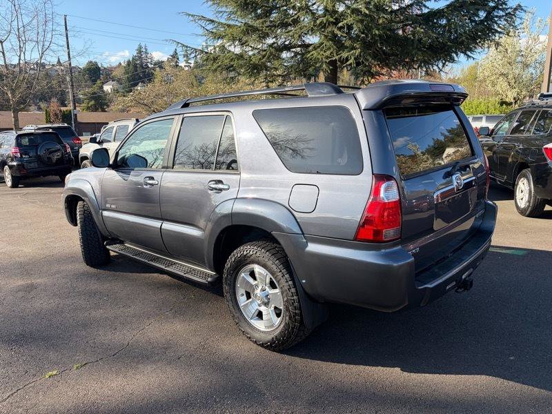 Used 2006 Toyota 4Runner SR5 AWD/4WD image 5