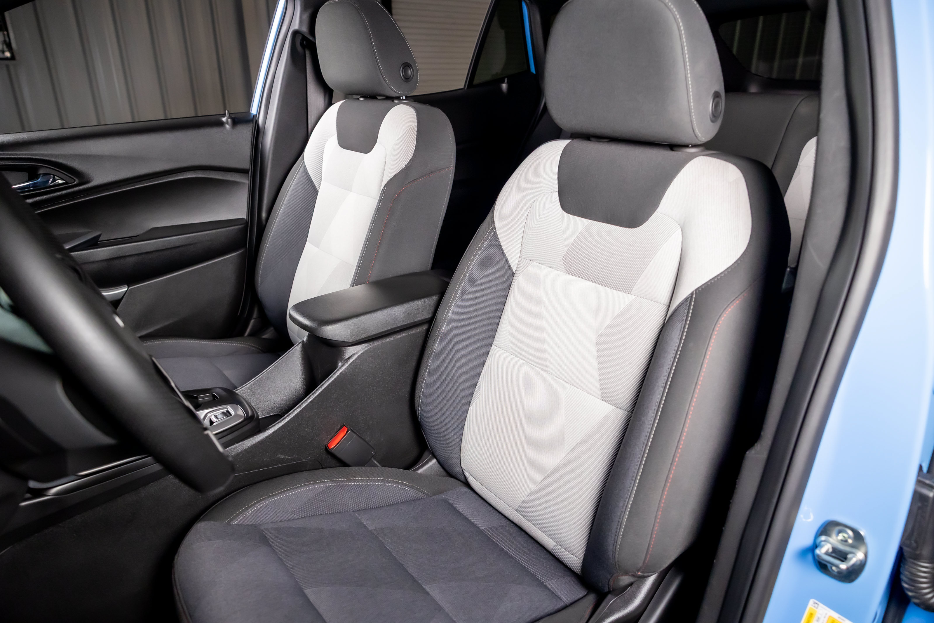 Used 2024 Chevrolet Trax RS FWD image 5