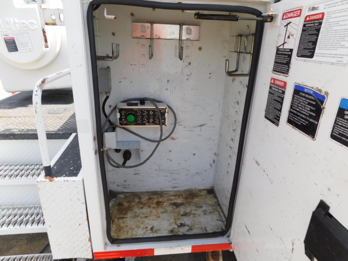 Used 2011 Ford F550 Luxury w/ PWR Equipment Group RWD image 29