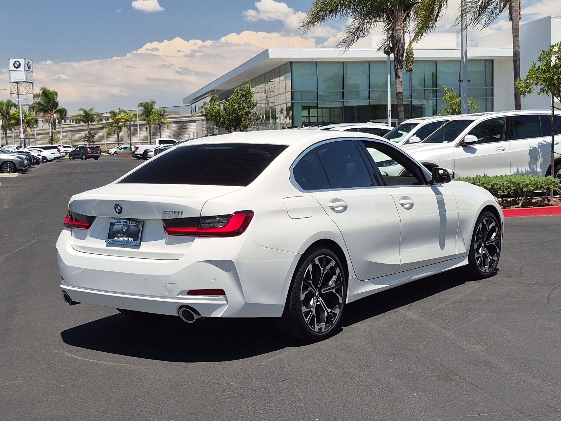 Used 2025 BMW 330i Sedan w/ Convenience Package RWD image 10