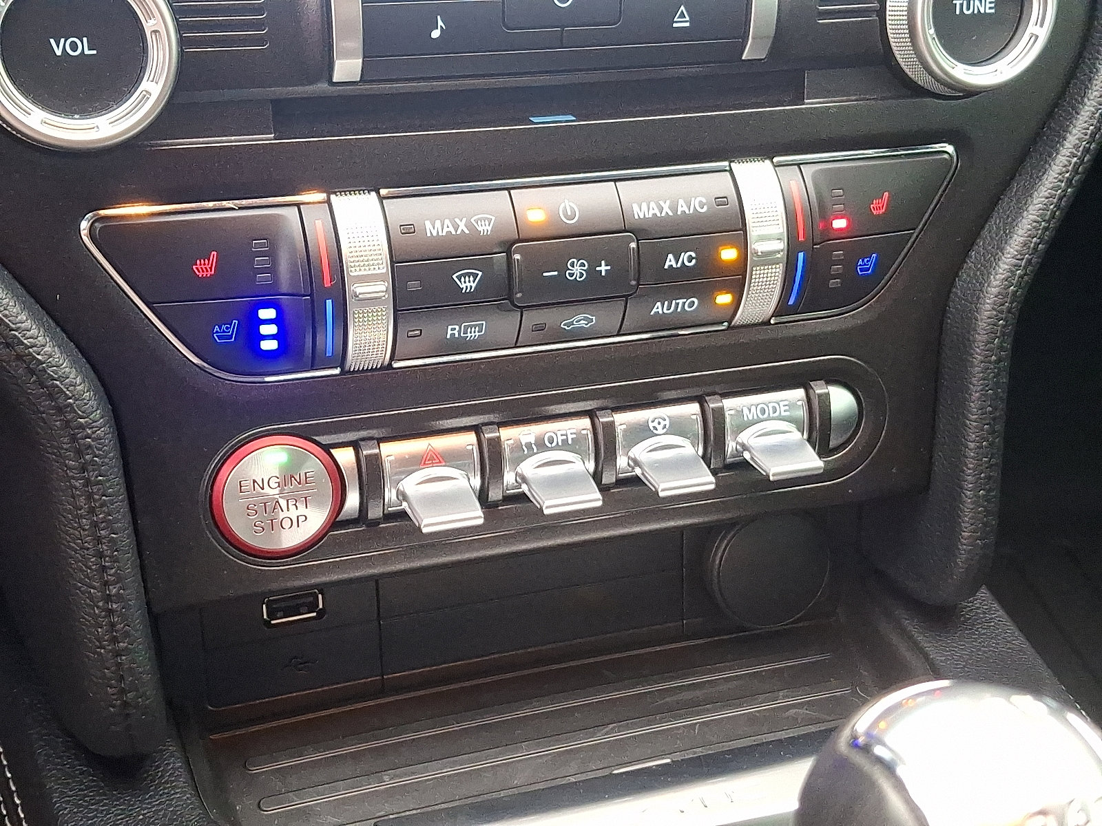 Used 2020 Ford Mustang GT Premium w/ Equipment Group 401A image 15