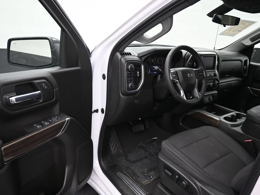 Used 2022 Chevrolet Silverado 1500 LT Trail Boss w/ Safety Package AWD/4WD image 11