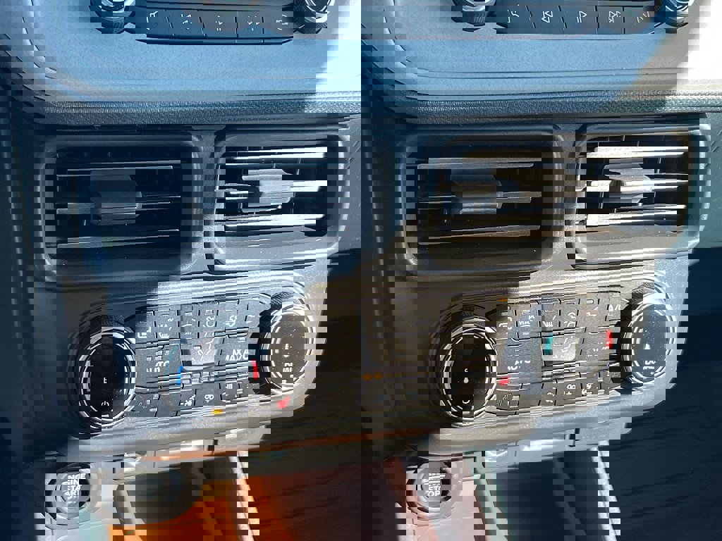 Used 2024 Ford Maverick Lariat image 13