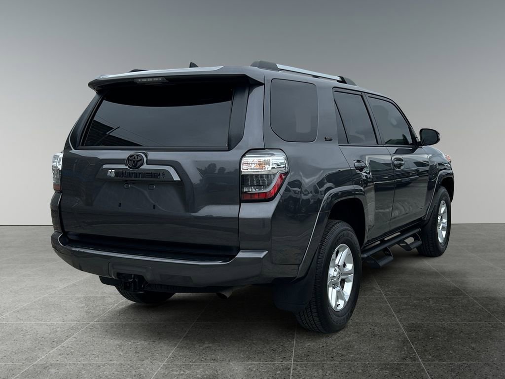 Used 2022 Toyota 4Runner SR5 Premium image 8