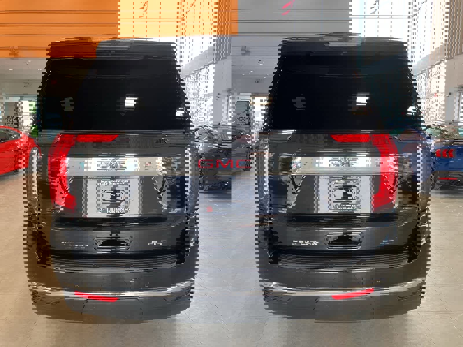 Used 2021 GMC Yukon XL SLT image 6