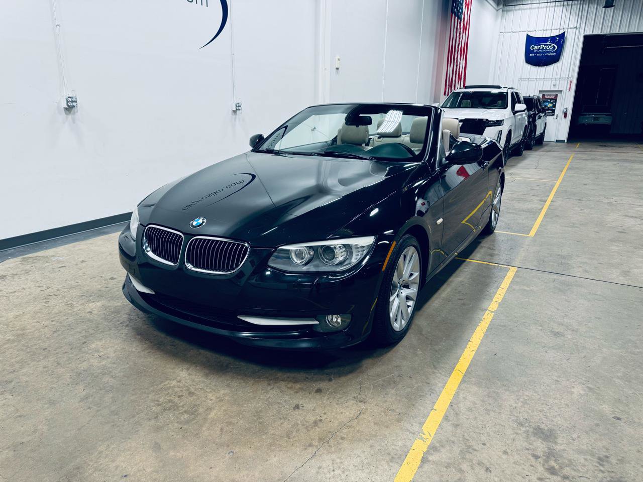 Used 2013 BMW 328i Convertible RWD image 3