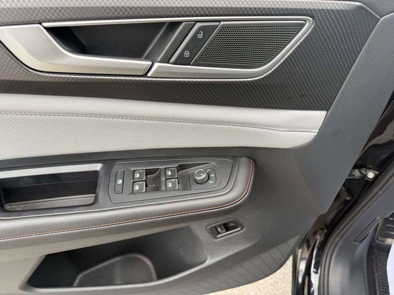 Used 2024 Volkswagen Atlas Peak Edition SEL image 11