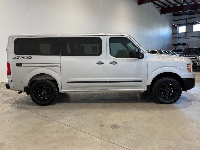 Used 2018 Nissan NV 3500 SL RWD image 7