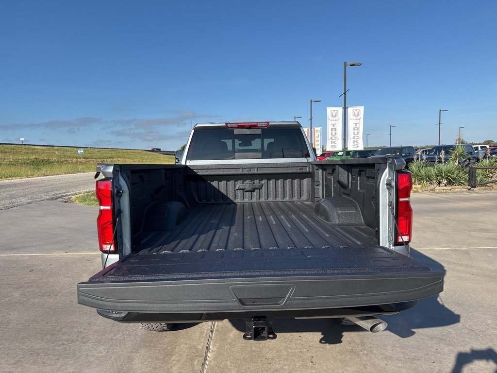 New 2026 Chevrolet Silverado 3500 LT w/ Trail Boss Package image 8