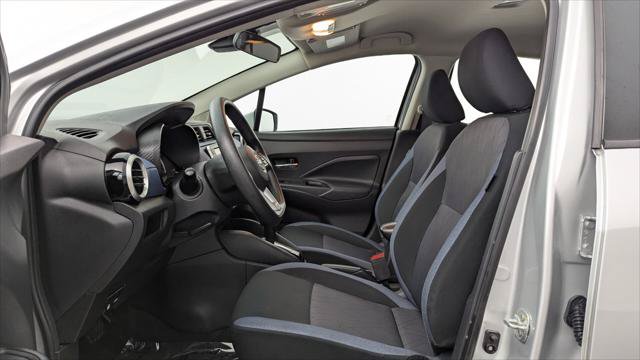 Used 2025 Nissan Versa SV FWD image 14
