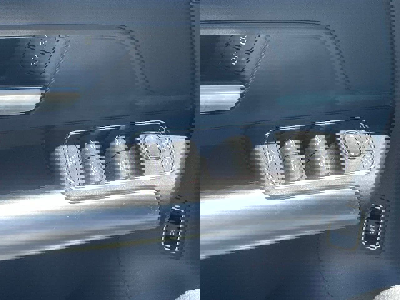 Used 2025 Mercedes-Benz GLA 250 image 7