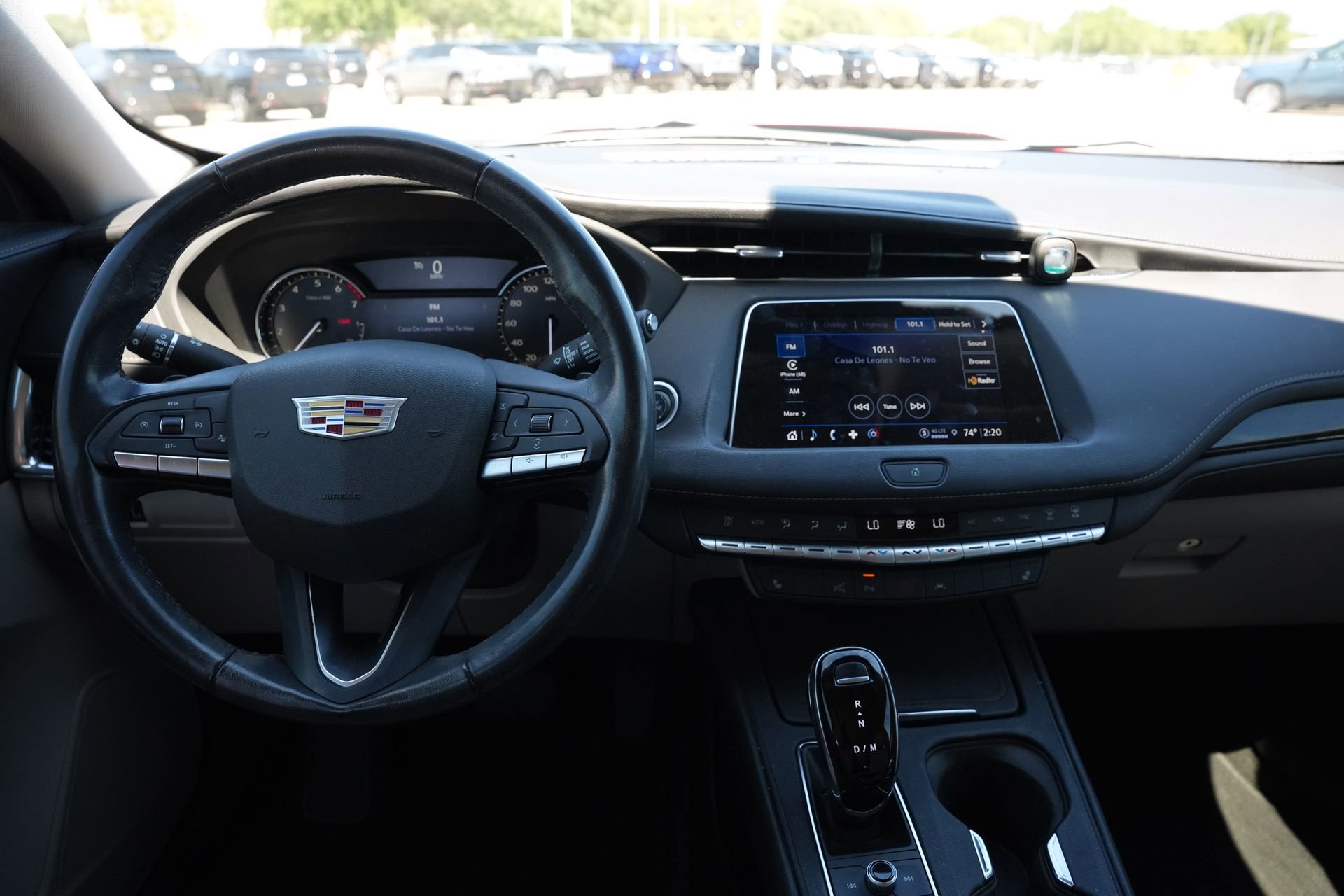 Used 2022 Cadillac XT4 Premium Luxury w/ Enhanced Visibility Package image 9