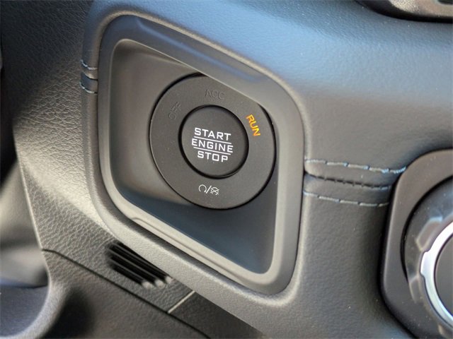 New 2026 Jeep Wrangler Unlimited Rubicon w/ Xtreme 35 Tire Package image 23