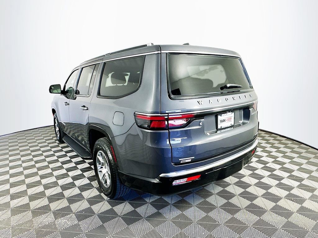 Certified 2022 Jeep Wagoneer Series I AWD/4WD image 7