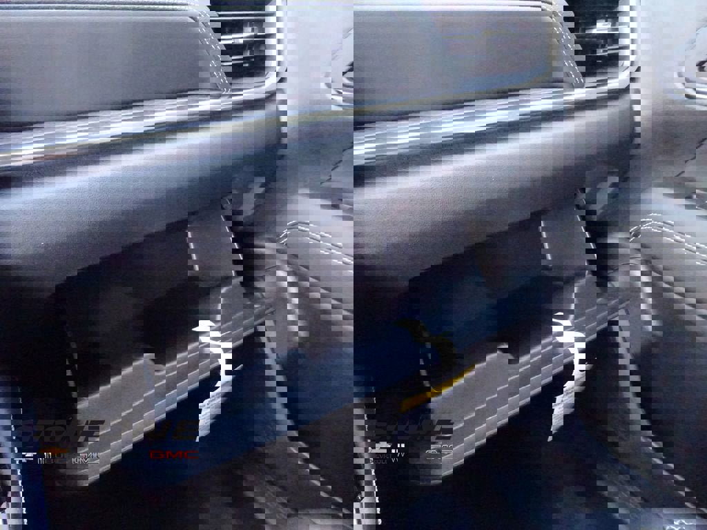 New 2026 GMC Terrain Denali image 28