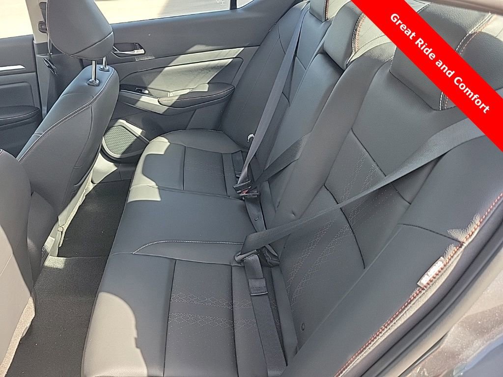 New 2025 Nissan Altima 2.5 SR w/ SR Premium Package image 33