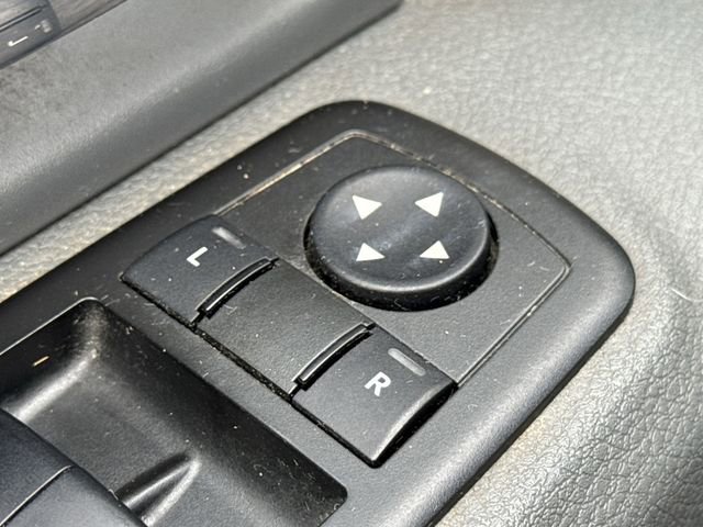 Used 2014 RAM 1500 Express image 21